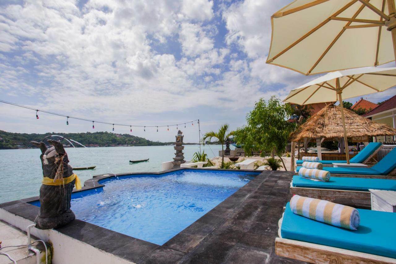 The Waterfront Beach House レンボンガン島 エクステリア 写真