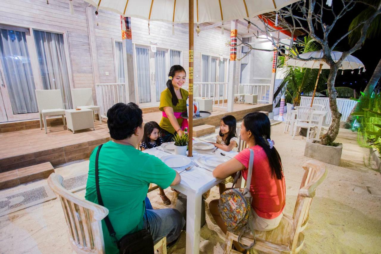 The Waterfront Beach House レンボンガン島 エクステリア 写真